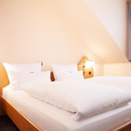 Hotel Lonac Duisburg Luaran gambar