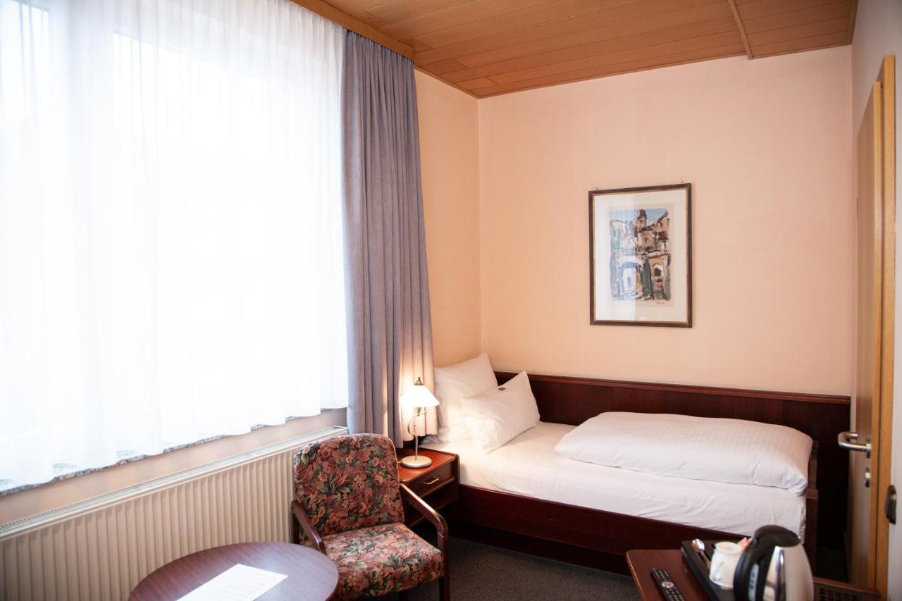 Hotel Lonac Duisburg Luaran gambar